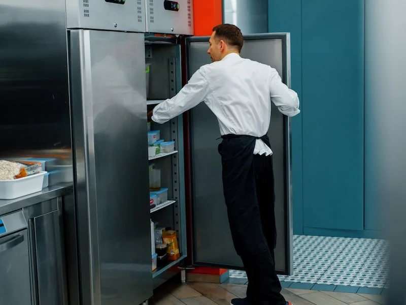 Signs Your Commercial Refrigeration Equipment Needs Repair